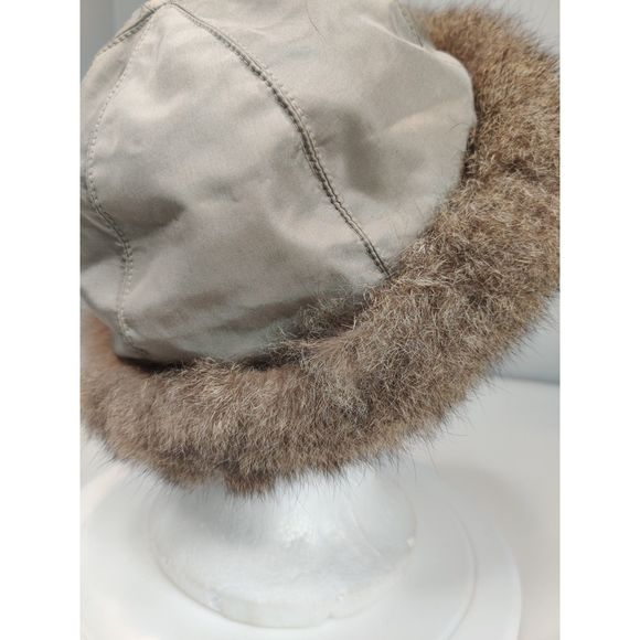 Vintage Echos de Paris Rabbit Fur And Gold Fabric Hat 21\